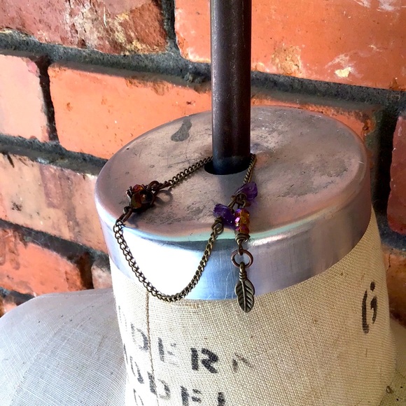 Amethyst and Feather Delicate Chain Stone Bracelet Handmade - Picture 6 of 8